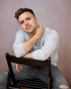 Actor Parry Glasspool HD Instagram Photos and Wallpapers February 2024