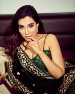 Actress Parvatii Nair HD Instagram Photos and Wallpapers June 2024