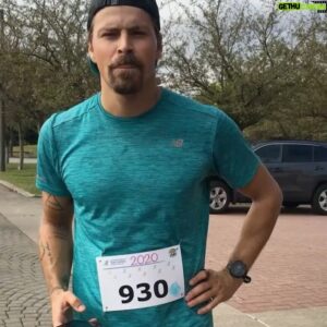 Pascal-Hugo Caron-Cantin Instagram - Demain marque 84 jours avant le marathon d’Ottawa!! 🏃🏼‍♂️🏃🏽‍♀️
Swipe pour mes commentaires après celui du Saguenay. 😂😂 La mémoire est une faculté qui oublie 🥲

Suivez mes stories à chaque jour, je vais y documenter tous mes trainings jusque-là!

Merci à @coach.cgkin pour le programme.

📸: @vernico_photo