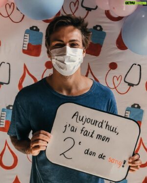 Pascal-Hugo Caron-Cantin Instagram - Bien heureux d’avoir pu contribuer à la collecte @hemaquebec aujourd’hui!

L’expérience a été super simple, rapide et sécuritaire. 

Malheureusement, ou heureusement, les places se sont envolées très rapidement. 

J’ai donc quelques solutions pour ceux qui veulent donner et qui n’ont pas pu le faire aujourd’hui:
-Il y a une autre collecte organisée à l’Université Laval, le 21 septembre, au pavillon Vandry.
-Il y a deux centres de donneurs de sang Globule à Québec (Ste-Foy et Lebourgneuf) 
-Il y aura d’autres collectes au Québec près de chez vous, vous pouvez donc consulter l’horaire!

Pour réserver une place, ou pour toute autre information, vous pouvez vous référer au lien dans ma bio!

#dansnotresang #collab