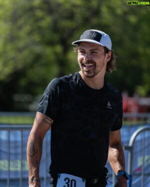 Pascal-Hugo Caron-Cantin Instagram - Retour en image sur mon premier Triathlon 🏊🏼‍♂️🚴🏼🏃🏻‍♂️
Je raconte mon expérience en détail dans le dernier épisode du @upikapodcast 

C’est disponible partout où vous écoutez vos podcasts!

📸: @arichardvideo 
👙: @arenacanada 
👕: @odlo 
👟: @newbalance
