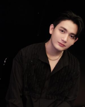Passatorn Koolkang Instagram - 🖤
