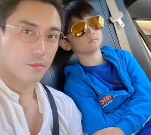 Passin Reungwoot Instagram - #งานคู่ 4️⃣9️⃣ vs 9️⃣ คู่หูต่างเจนเนอเรชั่นฯ  49 ปี กับ (เกือบจะ)  9 ปี @apassin & @legochaophaya #Daddyapassin #LegoCp