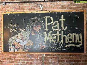 Pat Metheny Instagram - Tonight in Chicago

Next up:

10/3 Des Moines, IA @hoytshermanplace 
10/4 St. Paul, MN @the_ordway 
10/5 Milwaukee, WI @marcus.center 
10/6 Louisville, KY @kentuckycenter 
107/ Fort Wayne, IN @theclydetheatre 

🎨 @latenightchalkshow 
🎟️ in bio