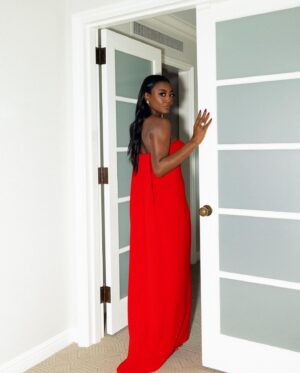 Patina Miller Instagram - Thank you @essence for thee most perfect afternoon celebrating black women! ❤️❤️ The room and energy was insane! 

Glam ✨❤️

Hair: @hairbyromorgan 
Face: @karinamilan__ 
Styling: @yaelquint 
Dress: @oscardelarenta via @albrightfashionlibrary 
Clutch: @oscardelarenta 
Shoes: @ysl 
Jewels: @josephsaidianandsonsjewelry 
📸: @cindygromero