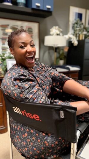 Patrice Covington Instagram - Dear Artsy Friends & folks that GET IT,

A couple weeks ago I had a very human moment that I admit lived on for a lil too long. One where I was so sure everything regarding my career thus far was a 100% fluke and I’d probably never work again. 

One audition later…. @allriseown! 🎬

Imposter Syndrome is something else! But God and dreams are way bigger somethings! So that’s that! Please keep going, please share your gifts! Stay on your Galaxy ish! 🌌 🙏🏾

#dontbeastarbeagalaxy 

@simonemissick Sis, you are running an impeccable ship and I’m grateful to have the chance to be on board! xoxo