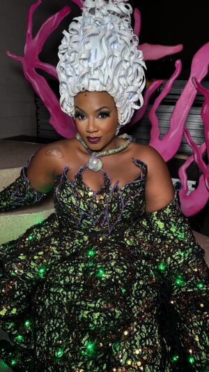 Patrice Covington Instagram - This is Miss Ursula honeys! This experience was top notch. I am truly moved by the love, support, and pride of my very home beloved hometown! 757, y’all just…🥰🥰🥰. I am fortunate to have you, to be here, and to be loved. Thank you from the core of my soul! 
•
•
•
@vmtheatre The pleasure was all mine. Thank you for having me. To the cast and crew y’all are top tier for real, for real! 

Makeup: @candicethemakeupartist because WHO ELSE?