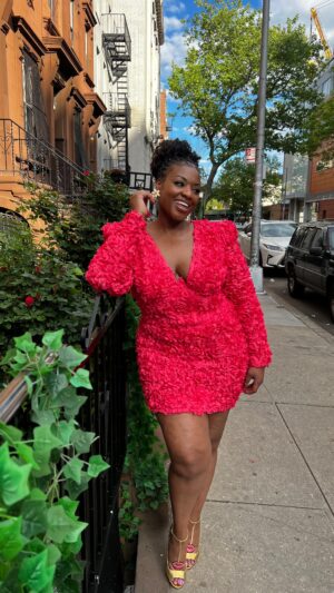 Patrice Covington Instagram - My Fairy God Daughter said “I can definitely get the shot Auntie!” And DID! 📸🧚🏾‍♀️🧚🏾‍♂️

Countdown to the very exciting day is upon us. Prepare yourselves. 💚