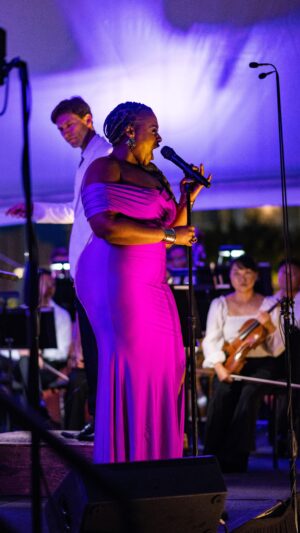 Patrice Covington Instagram - A week ago… I spent my entire weekend kickin it with THE @vasymphony. Two cities. Two performances. In my hometown! 🏠❤️🤸🏾‍♀️ Still reeling! Still smiling! Still floating from all the love and support! I love it here! xoxo 

#dontbeastarbeagalaxy 🌌