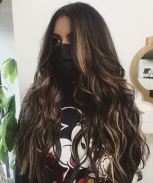 Patricia Isaac Instagram - Monday ManeDay? 💇🏻‍♀️ 
If you’re looking for a hair magician/wizard/genie...meet Sarah. @sarahrockinhair 🙌🏽❤️
#mondays #manes #mickey #alliterationist