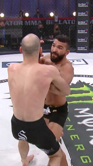 Patricio Freire Instagram - DEFENDING HIS THRONE! 👑 

Flashback to Patricio Pitbull’s first round stoppage win over Pedro Carvalho at #Bellator252! 🔥

He defends his Bellator Featherweight Title against number one contender Jeremy Kennedy at #BellatorBelfast 

 #BellatorBelfast | Friday March 22 | SSE Arena, Belfast 
🎟️ On Sale NOW! Link in Bio