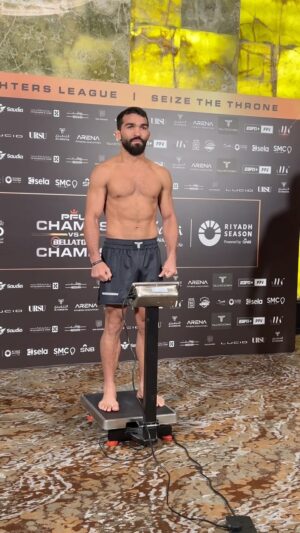 Patricio Freire Instagram - ⚖️ #PFLvsBellator Official Weigh Ins 

@patriciopitbull weighs in at 145.9lbs for his Featherweight Bout

[ #PFLvsBellator | Saturday, Feb 24th | 3pm EST | 🎟in bio]