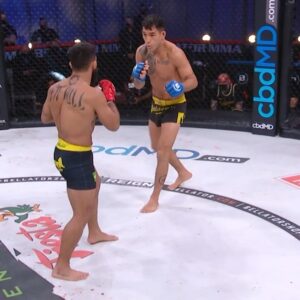 Patricio Freire Instagram - @patriciopitbull does not mess around once the cage door closes 😤

#PFLvsBellator | #RiyadhSeason