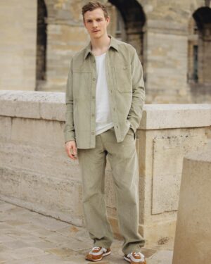 Patrick Gibson Instagram - @loewe @jonathan.anderson 

📸: @claireguillon