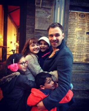 Patrick John Flueger Instagram - Playing human jungle gym with my favorite small pals @misstaylorrichardson @matteaconforti & the rest of the Conforti clan #BigKidsLittleKids if u have an opportunity to see @matteaconforti Broadway show "Sunday's in the Park with George" do! It's just wonderful... #LodgeFamilyValues #TheSuper #NYC