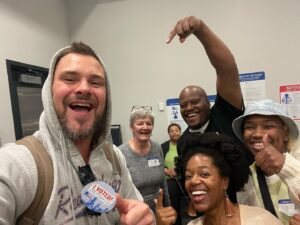 Patrick John Flueger Instagram - Just wanted to give a late but important shout out to all the election workers & volunteers who quietly contribute so much And make this thing happen every cycle. 🙏🏼 appreciate y’all! 🇺🇸 ✌🏼#LottaDifferentWaysToLiveYourPatriotism #ILoveMyCountry