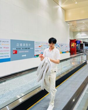 Patrick Shih Instagram - 這個天氣到底要怎麼穿衣服呢🤔🤔🤔