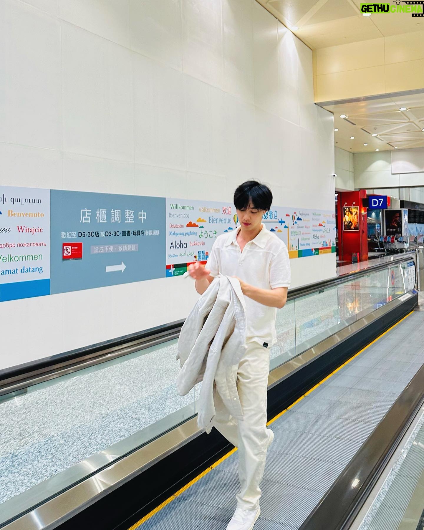 Patrick Shih - 10.1K Likes - 這個天氣到底要怎麼穿衣服呢🤔🤔🤔