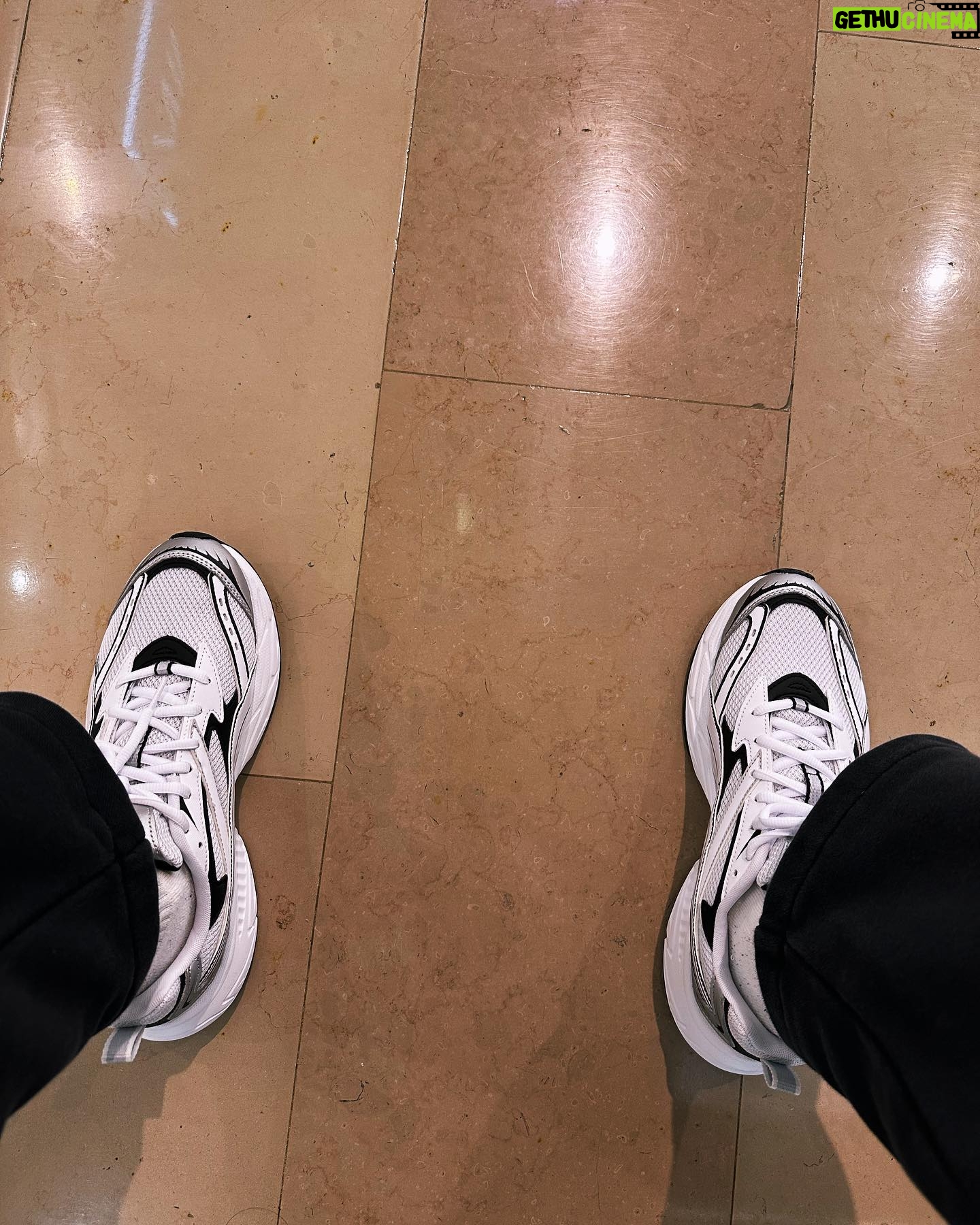 Patrick Shih - 10.6K Likes - 紀念一下我快8年的青春,還是很感動🙌🙌