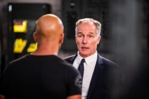 Patrick St. Esprit Instagram - Who’s watching tonight on CBS - S.W.A.T. ? 😎