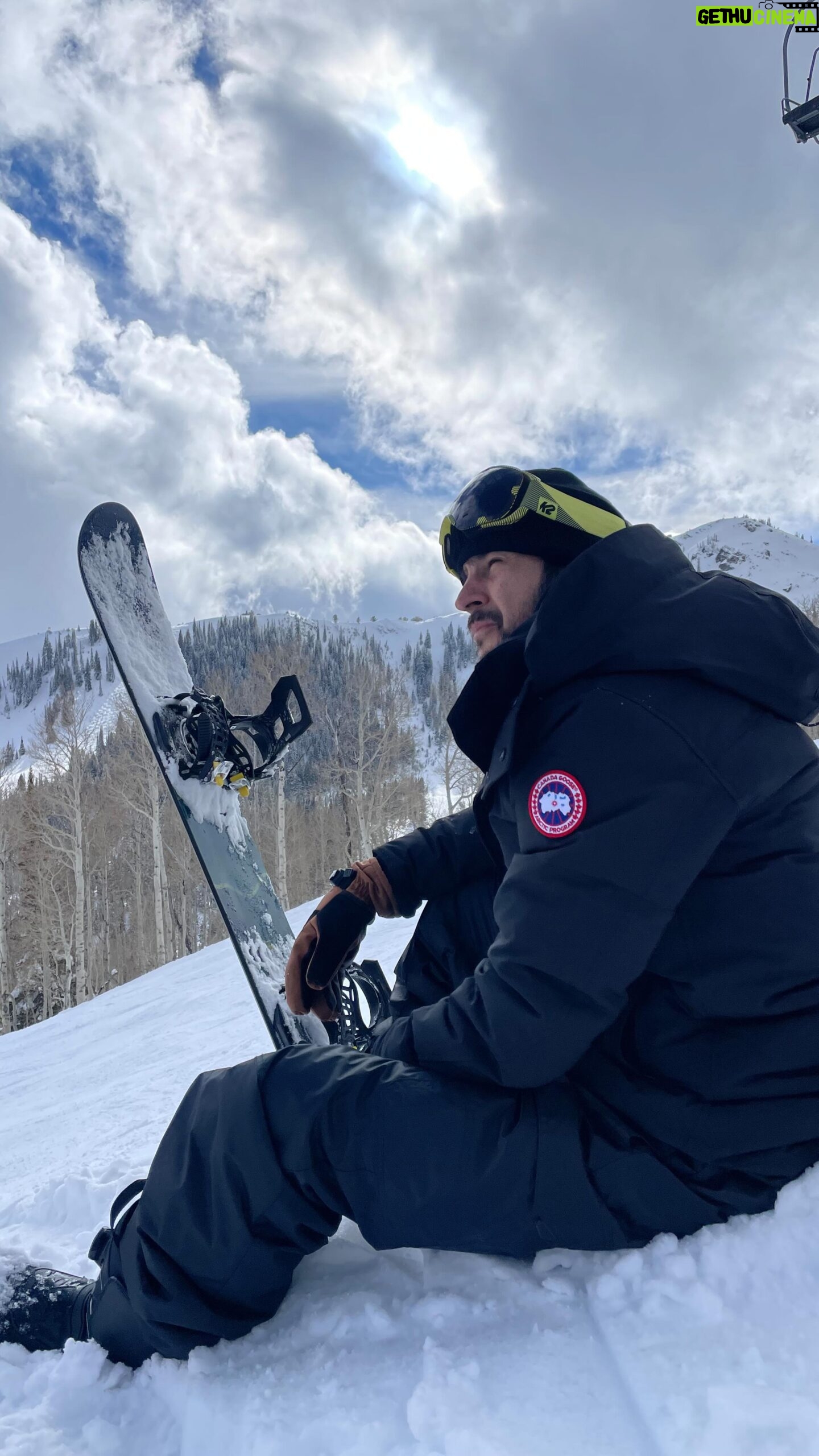 Paul Campbell - 8.1K Likes - 🌨️🔫
@paulcampbellofficial