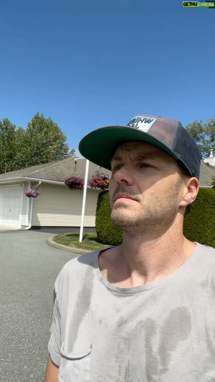 Paul Campbell - 3K Likes -