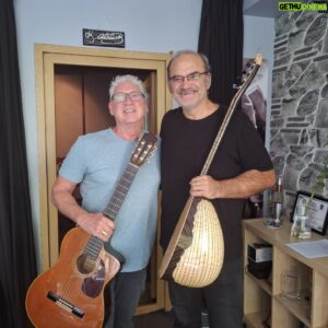 Paul Dwyer Instagram - Hazırlıklar tamam. 14 Ekim'de Kırşehir'de, Neşet Ertaş Kültür Merkezinde buluşuyoruz dostlar. 🎸🎸 Hepinizi bekleriz.