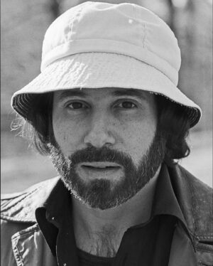 Paul Simon Instagram - Paul on a spring day in New York City. 
📷: Allan Tannenbaum, 1976