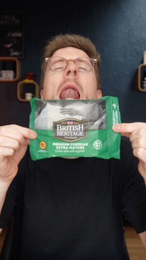 Paul Taylor Instagram - Cheese-on-toast is one of my favourite things in the world. Shut up. It’s amazing. Especially if you make it with British Heritage AOP Premium Handmade Cheddar! 🇬🇧😋 #KingOfCheddar #BritishHeritage #Coronation #Ads @quiveutdufromage
