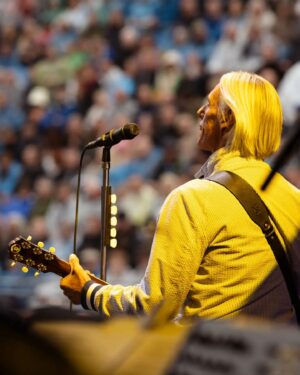 Paul Weller Instagram - A few moments from Paul and the guys at Edinburgh Castle 🏴󠁧󠁢󠁳󠁣󠁴󠁿

Thank you to everyone who battled the rain!

📸  Robin Clewley (1-3, 5-10 @robinclewleyphotography) & Stewart Fullerton (4, @stewart_fullerton_photography)