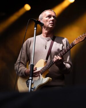 Paul Weller Instagram - A few moments from Paul and the guys at Edinburgh Castle 🏴󠁧󠁢󠁳󠁣󠁴󠁿

Thank you to everyone who battled the rain!

📸  Robin Clewley (1-3, 5-10 @robinclewleyphotography) & Stewart Fullerton (4, @stewart_fullerton_photography)