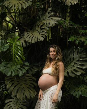 Paula Costa Instagram - 9 meses de MARIA 🍃 

Últimos dias com a nossa menina no meu útero.
Que transformação linda até aqui, minha filha. 
Somos!

Obrigada pelas fotos incríveis @pamelamirandafoto