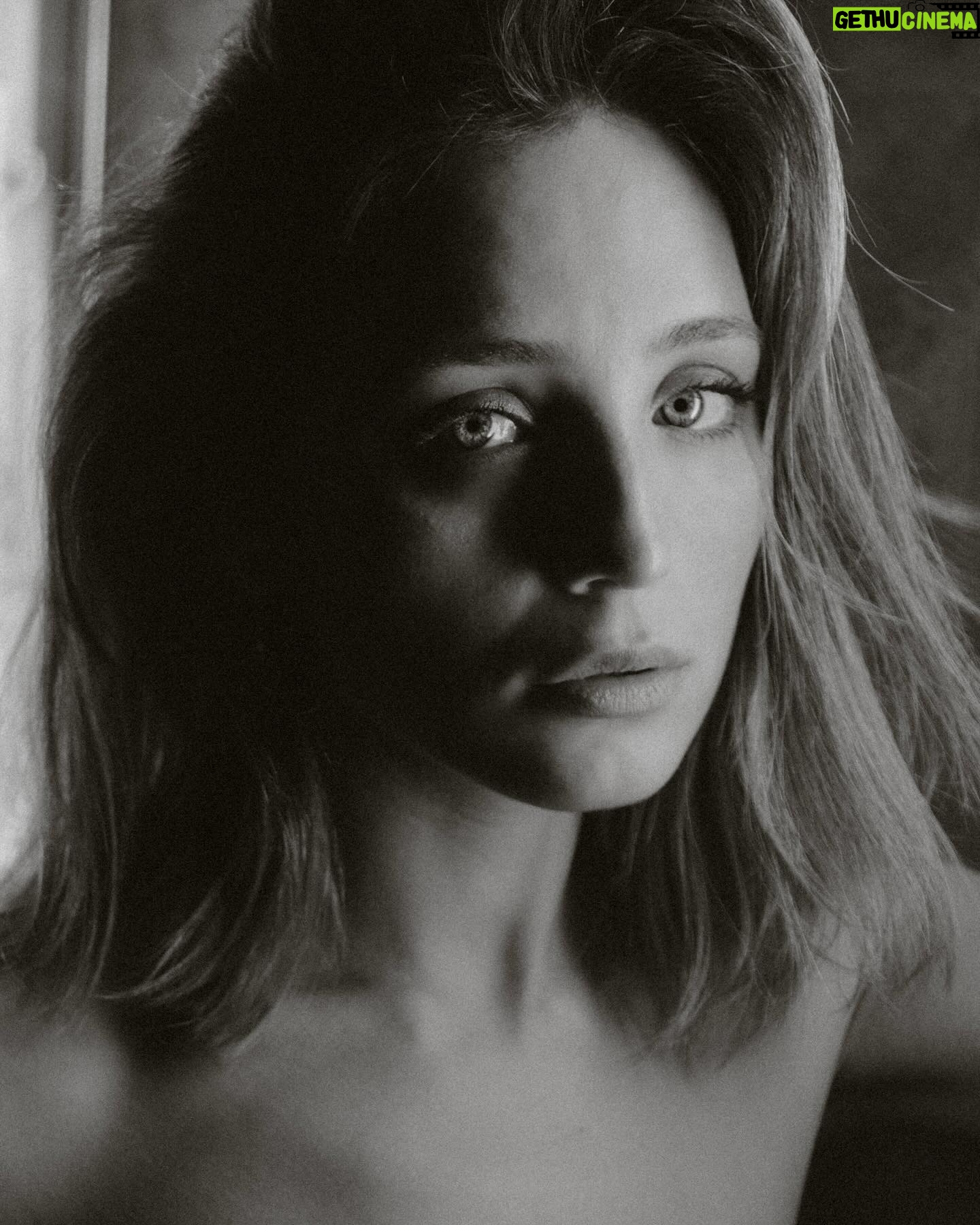 Paula Magalhães - 1K Likes - 🖤