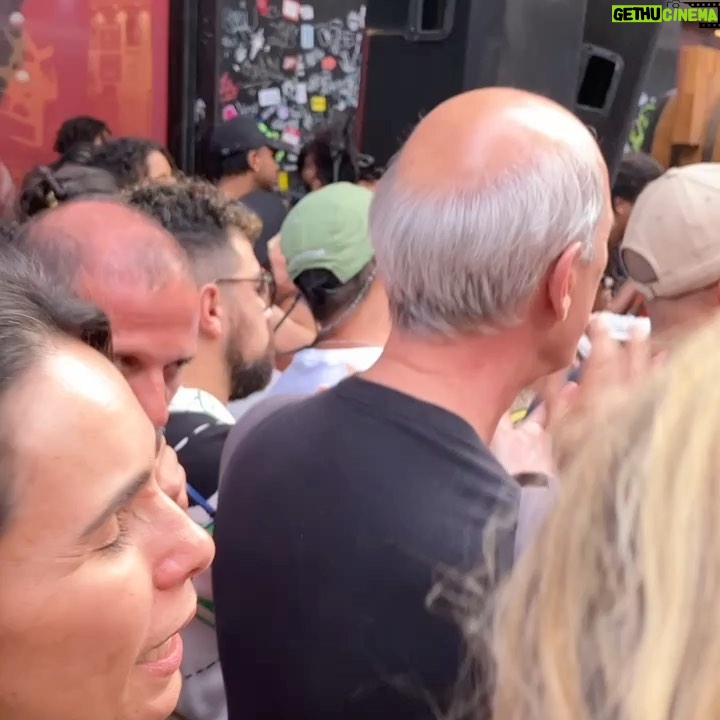 Paula Possani - 161 Likes - Despedindo de outubro com um pouco da temporada no Rio de Janeiro ❤️☀️💦🎬