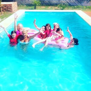 Paula Volpe Instagram - Día familiar en casa #8dediciembre #feriado #familia #casa #pilar