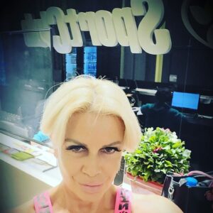 Paula Volpe Instagram - Entrenando @sportclubcaamano #verano #sol #cuerpo #salud