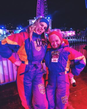 Paulette Gagnon Instagram - 80 is the new 30 😉
👭🏼 @marielynejoncas
🧤 @ribottivintage