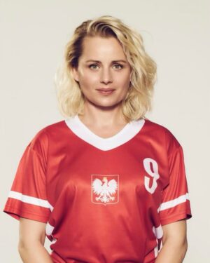 Paulina Chruściel Instagram - Drodzy! Jestem szczęśliwa , że widzimy się w całej Polsce.  Spektakl #nicsięniestało reż. @piotr.ratajczak7 @garnizonsztuki_teatr .
📍14.10 / Gorzów 16.00 19.00
📍16.10 /Stary Sącz 17.00 20.00
📍4.11 / Poznań 16.00 19.00
📍5.11 / Poznań 16.00 19.00  9.11 / Warszawa 19.00
📍10.11 / Warszawa 19.00
📍18.11 / Wrocław 16.00 19.00
📍19.11 / Wrocław 16.00 19.00
📍22.11 / Warszawa 19.00
📍25.11 / Piła 16.00
 Wszelkie informacje na temat spektakli wyjazdowych znajdziecie na @copa_pl oraz stronie teatru❤️‍🔥 Widzimy się⚽️ 📸 @szulcworks  P.S. Dajcie znać, kto wie że będzie i gdzie😉😍 Ale się cieszę!!