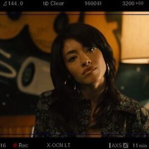 Paulina Singer Instagram - I been posting my favorite TV and Film projects so you know i must add Raising Kanan 🚗🔫

I was in s2 of this show and I think my favorite part was that it was set in the 90s and I got to play a recording artist 🎤 music in the 90s was so iconic and I got to record all the songs for my character✨extremely fun. 
You can stream it on STARZ and the music is on all streaming platforms 🎙️

Also can we just take a moment for the HEIGHT of this wig