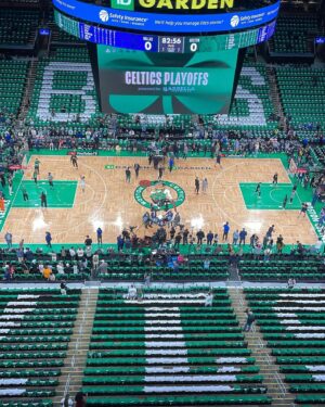 Paulo Antunes Instagram - TD Garden! Estamos aqui com a @nbabrasil #Celtics #Mavericks #nbafinals #finaisnba Quem ganha?