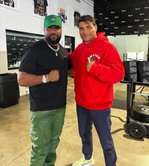 Paulo Costa Instagram - Most funny guy in mma history and me 😂 🎉🧃 @rampage4real 
O cara mais engraçado da história do mma e eu 😂🧃🙏🏻 @mcmagrinhoficial @mcmagrinhosuper