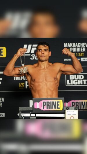 Paulo Costa Instagram - Secret Juice gives me the power 🧃🔥Weight ✅

🇧🇷 Secret Juice me dá poder! 🧃🔥 Peso ✅

🎥 @mmafighting 

#UFC302 #UFC #SecretJuice