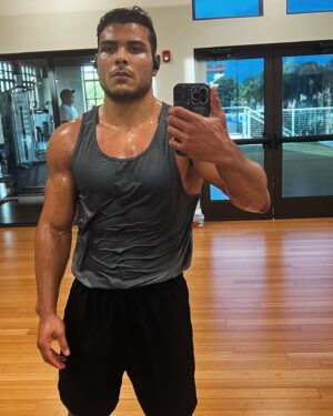 Paulo Costa Instagram - Every single day hard 🧃🔥 next episodes coming fast peoples 🙌