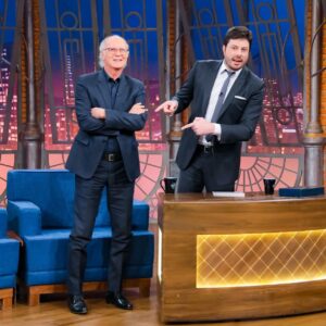 Paulo Roberto Falcão Instagram - Nesta madrugada, estarei no @sbtthenoite, em uma conversa muito bem humorada com o @danilogentili. Foi um momento muito bom em que pude falar sobre futebol, boas memórias e dar boas risadas. E ainda sobrou um tempo para um abraço com a Ultraje a Rigor! 
.
Questa notte, io sarò nel @sbtthenoite, in una conversazione molto umoristica con @danilogentili. È stato un momento troppo bello, in cui ho potuto parlare su calcio, le belle memorie e ridere. E è ancora rimasto un tempo per abbracciare la Ultraje a Rigor!