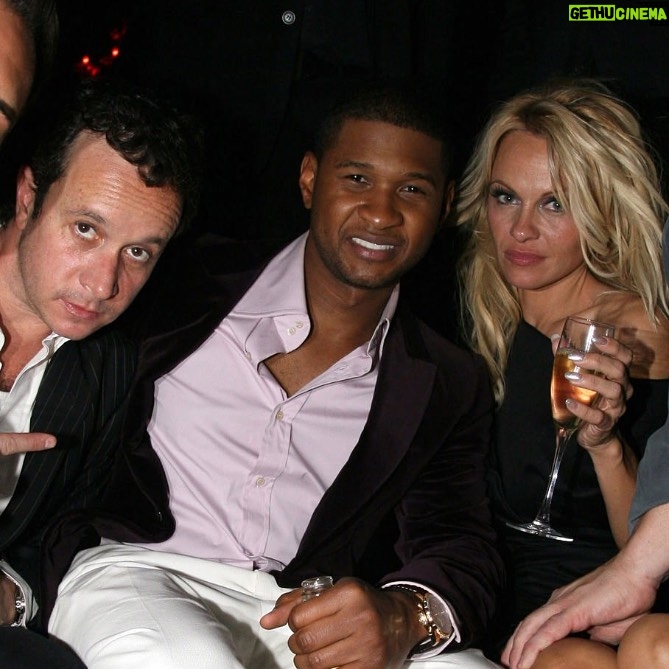 Pauly Shore - 9K Likes - Here in #LasVegas. It’s #SuperBowl weekend. Excited. Was digging through my archives and look what I found. Flashback with @pamelaanderson and @usher. Kill it this Sunday, buddy! Your old friend Pauly.
@taolasvegas @jasonstrauss @noahtepperberg @nfl @chiefs @49ers #nfl #usher