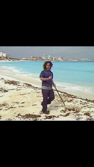 Pauly Shore Instagram - #ThrowbackThursday to chillin at the beach with MTV. And where am I right now? Back at the beach, doodzzz! Catch me at @miaimprov this weekend, May 10-12. Then I’m heading over to @offthehookcomedyclub Naples May 15-18. All my dates: PaulyShore.com