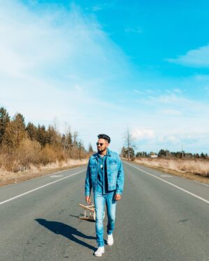 Pav Dharia Instagram - Whoever thinks denim on denim is a bad idea doesn't appreciate sunny days.