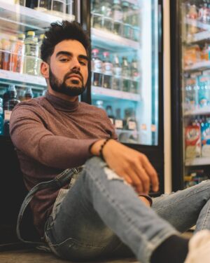 Pav Dharia Instagram - #Billo Ni Billo, Tu Cha Vich Dudh Na Paavein,

Lactose Intolerant Hundi Javein Ni... 📸 @twosweetapples & @pensanddoodles 👟&🥻 @styledbyharj