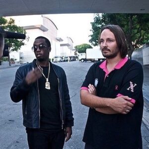 Pavel Hoodyakov Instagram - Happy 50-th Birthday legend @diddy 🍾 🥂 #DIDDY50