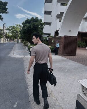 Pavel Naret Promphaopun Instagram - Strollin’ 🚶🏻‍♂️